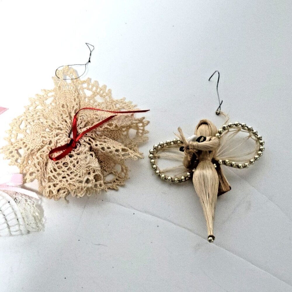 Vintage Christmas Ornaments Lace Corn Husk Ribbon Flower Straw Lot of 4 - Picture 3 of 3